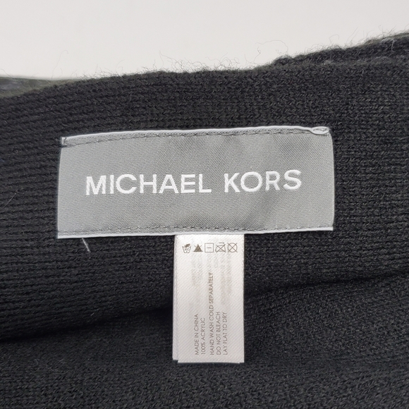 NWT MICHAEL KORS REVERSIBLE HAT & SCARF GIFT SET BLACK & GREY MK LOGO WOMEN OS - Picture 12 of 13